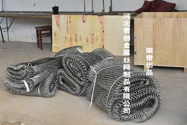不銹鋼繩網在現代建筑中的重要性